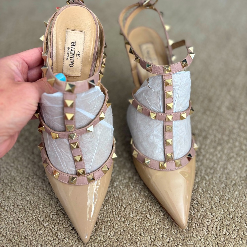 Valentino Garavani Patent Rockstud Caged Pumps 100 MM size 39 - Picture 6 of 16